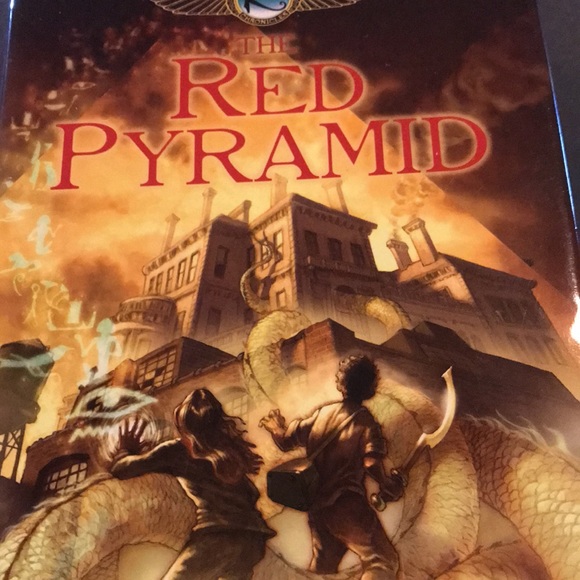 RED PYRAMID book - Picture 2 of 4